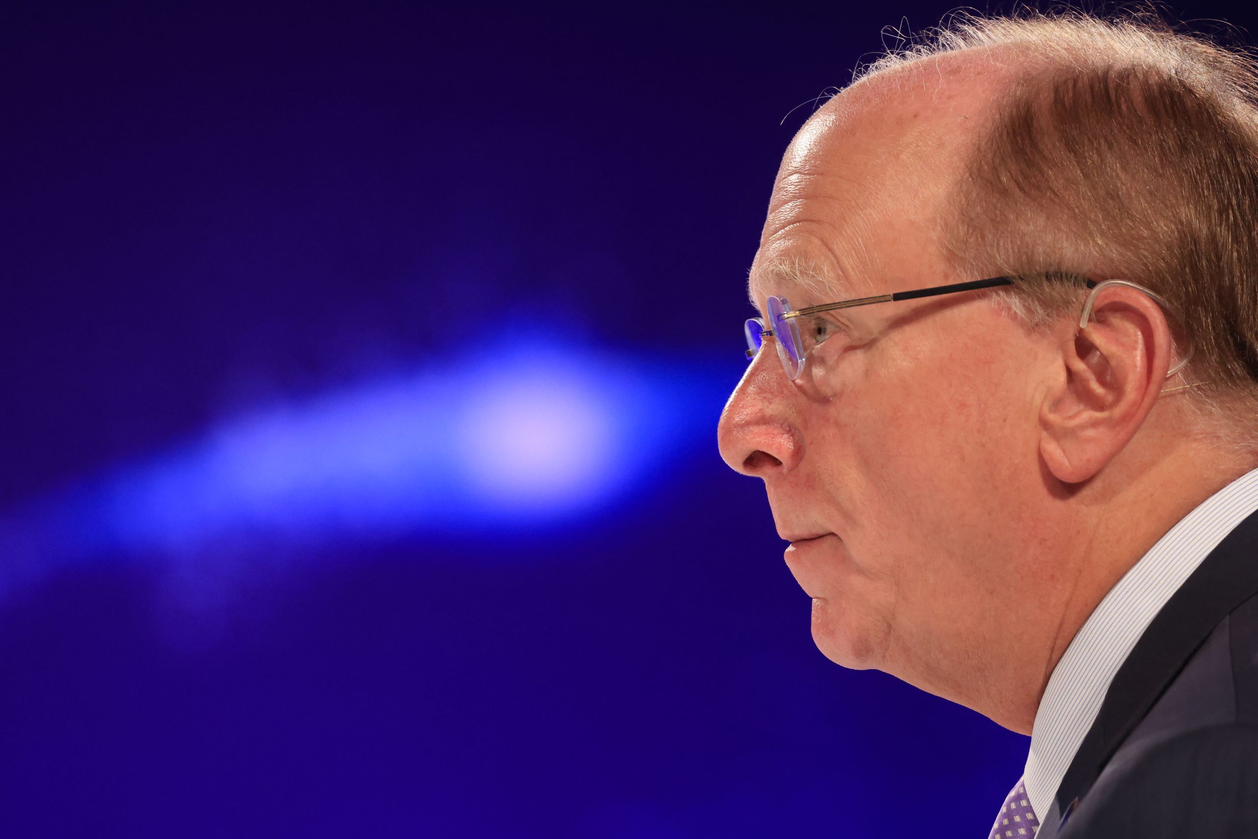 BlackRock falls more than 5% on mixed earnings โ why we’d look to buy Wednesday